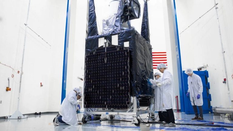 USA envoient un satellite