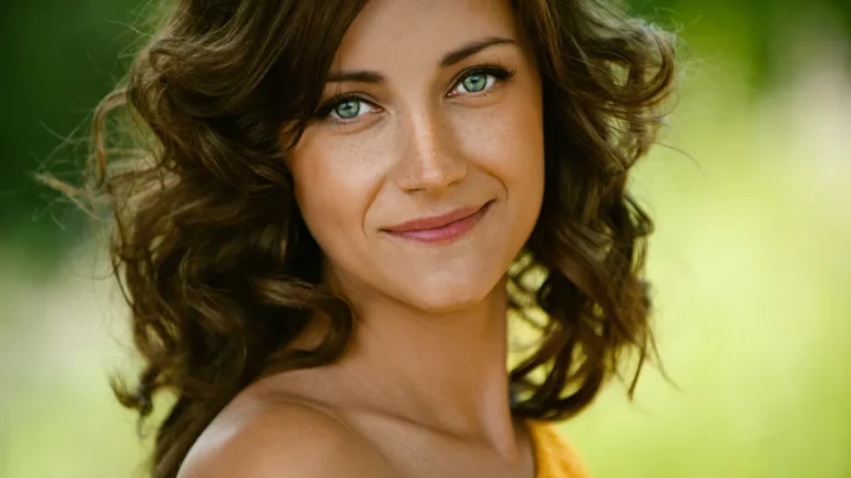 yeux vert faits